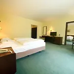 Heidehotel 4*